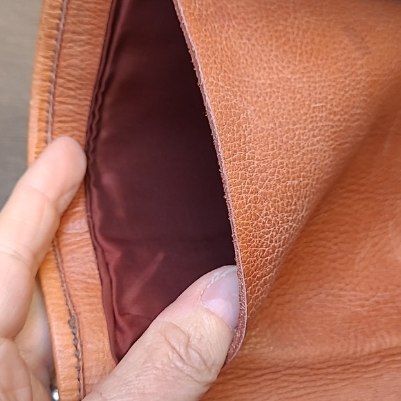 Vintage Good Goods Tri-Fold Leather Portfolio with Belt Closure Men Women Unisex - Picture 5 of 13